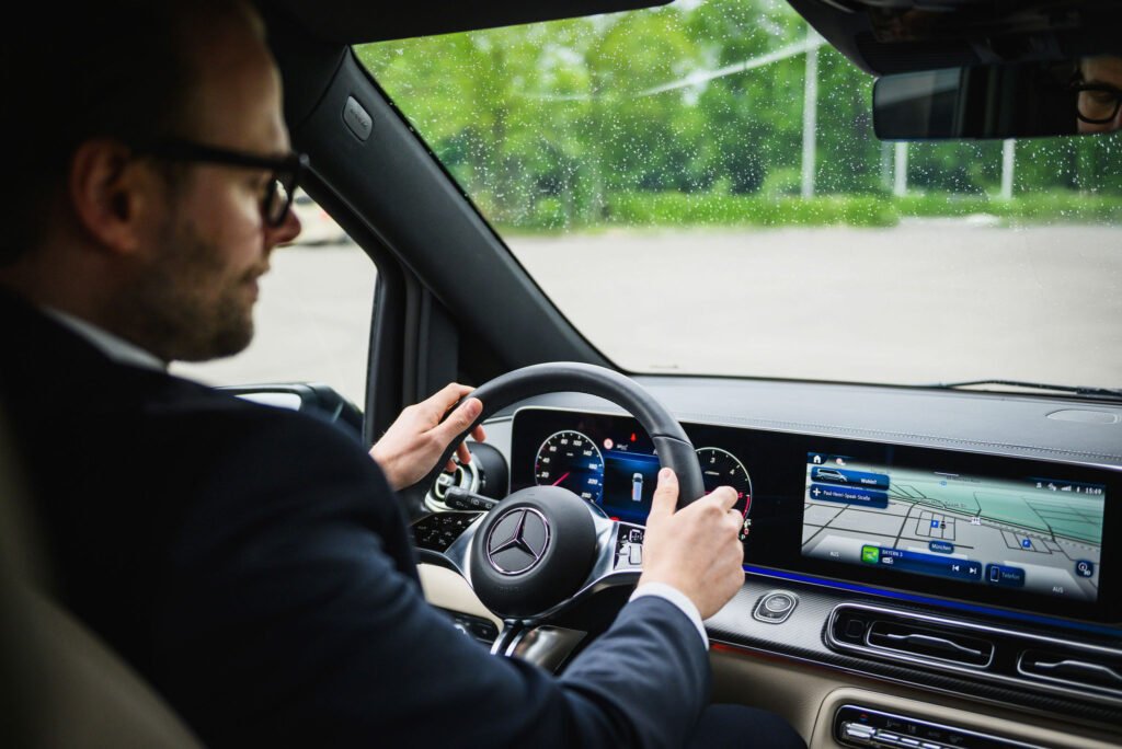Why Business Professionals Choose Roadshow Chauffeurs