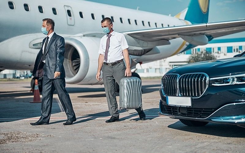 Benefits of Pre-Booking an Airport Transfer