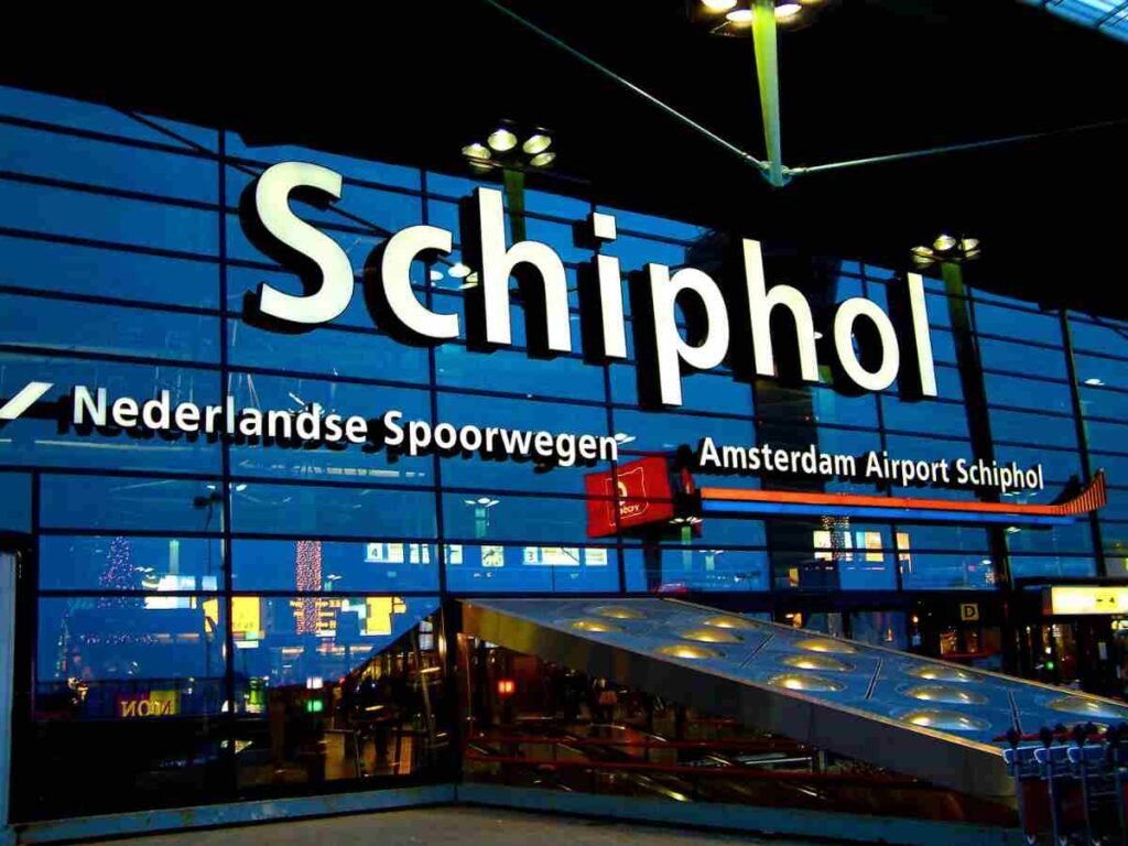 Best Transportation from Schiphol Airport to Amsterdam City Centre