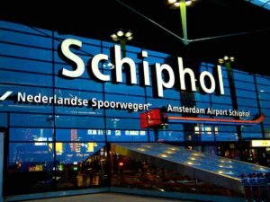 Best Transportation from Schiphol Airport to Amsterdam City Centre