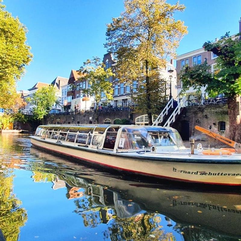 Discover Utrecht in Comfort and Privacy